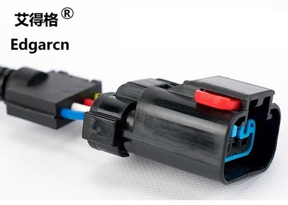 Connecteurs de câble de généralistes de PVC d&#39;automobile plus moulés avec la couleur adaptée aux besoins du client